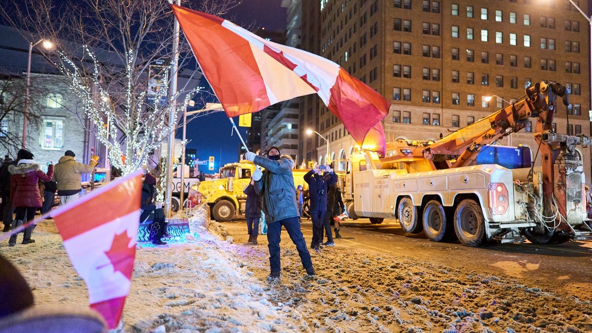 „Protesty se vymkly kontrole.“ Kanadská metropole vyhlásila nouzový stav